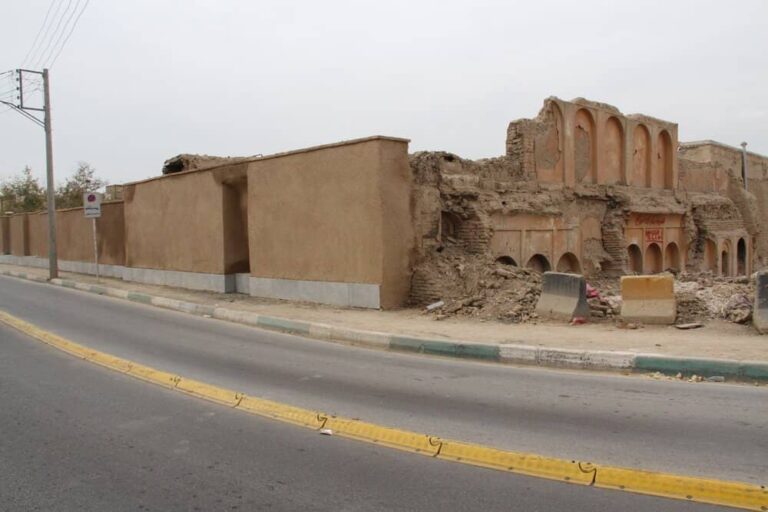 ساخت ۳ واحد مسکونی در برابر تخریب یک خانه فرسوده