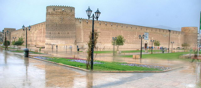 کلنگ زنی بازآفرینی مجموعه زندیه شیراز
