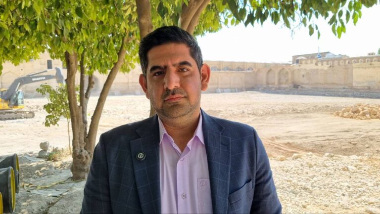 جان دوباره به میدانگاه اجتماعی مجموعه زندیه