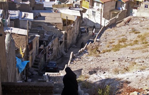 حاشیه‌نشینی